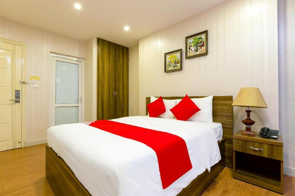 New Amely Hotel Ханой Екстериор снимка